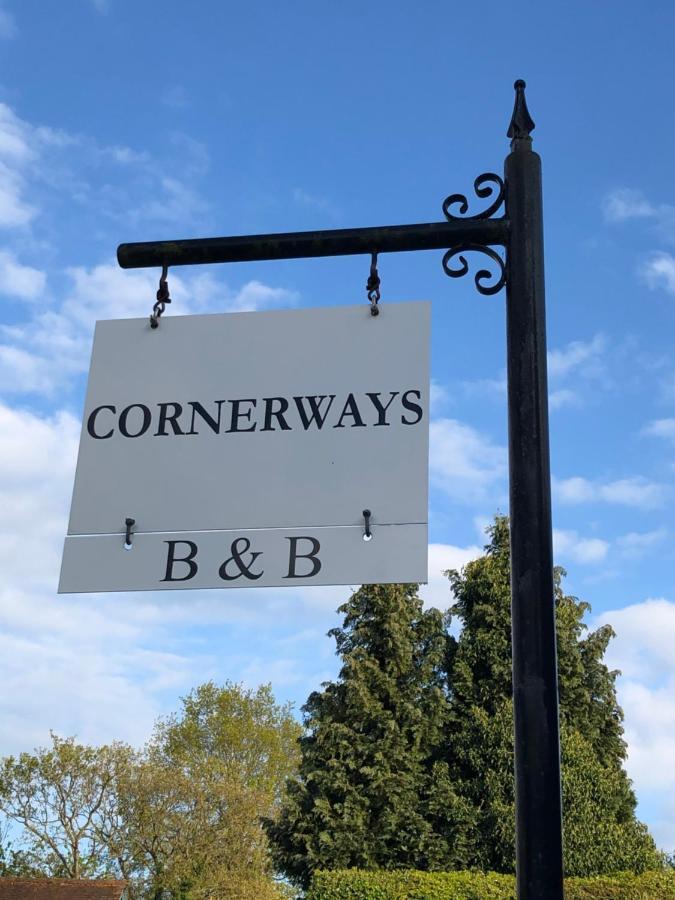 Cornerways B&B Чиппинг-Кампден Экстерьер фото