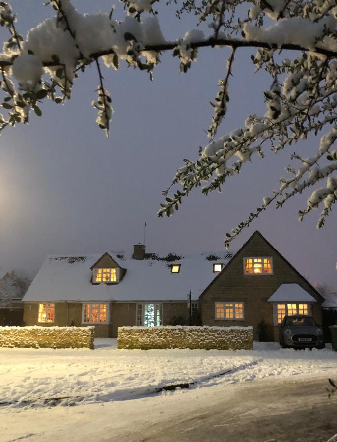 Cornerways B&B Чиппинг-Кампден Экстерьер фото